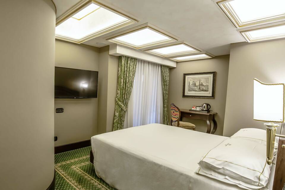 River Palace 5