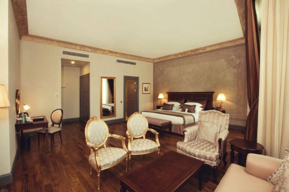 Palazzo Donizetti Istanbul, Tapestry Collection by Hilton 4