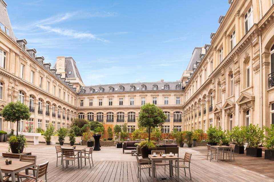 Crowne Plaza Paris-Republique 3