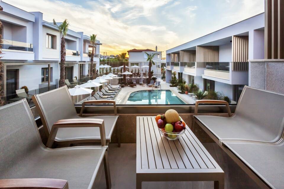 Pefki Deluxe Residences 2