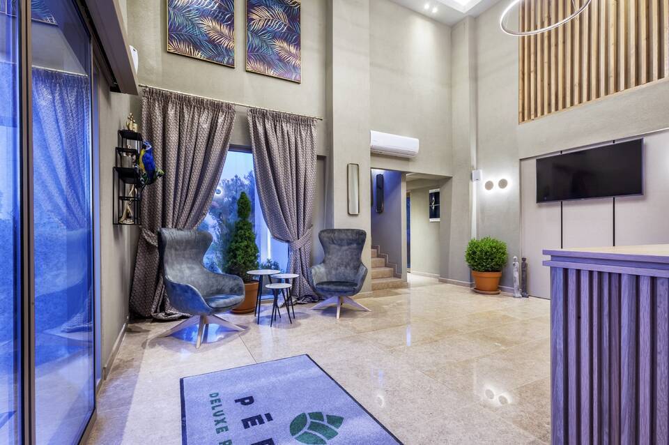 Pefki Deluxe Residences 4