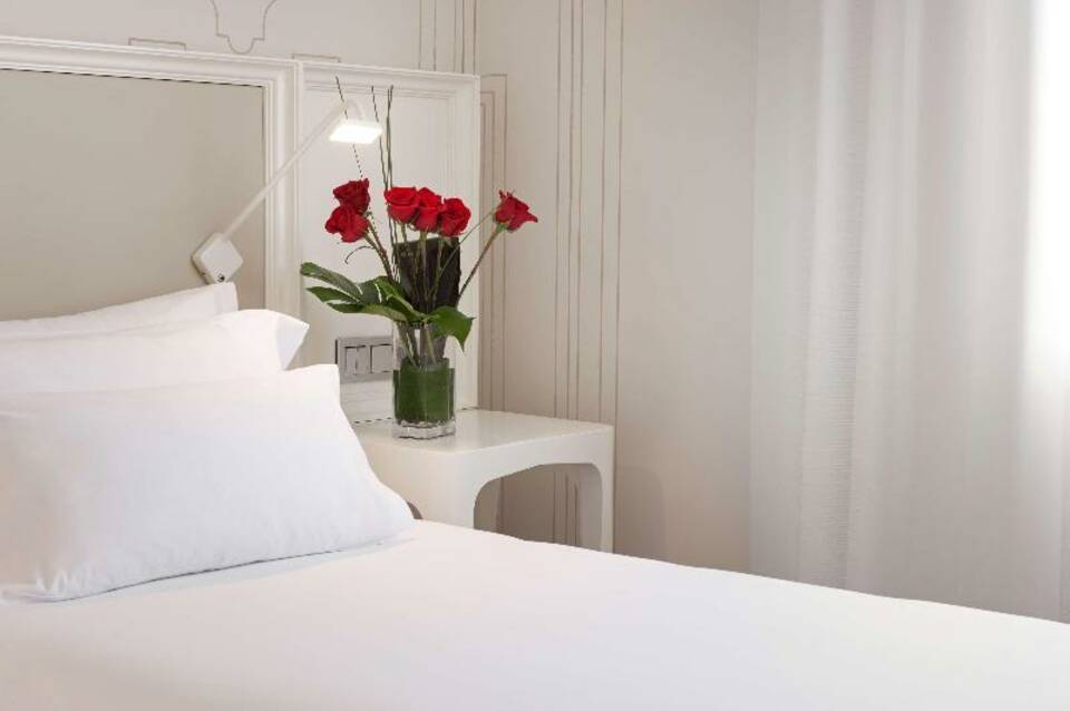 NH Collection Madrid Abascal 5