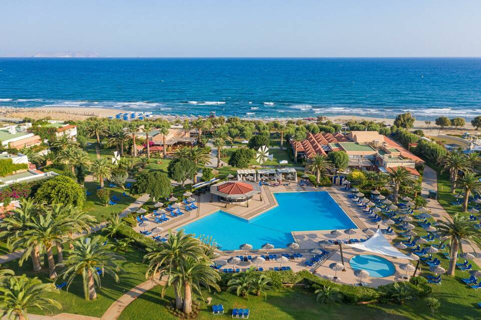 Anissa Beach & Village Hotel 4