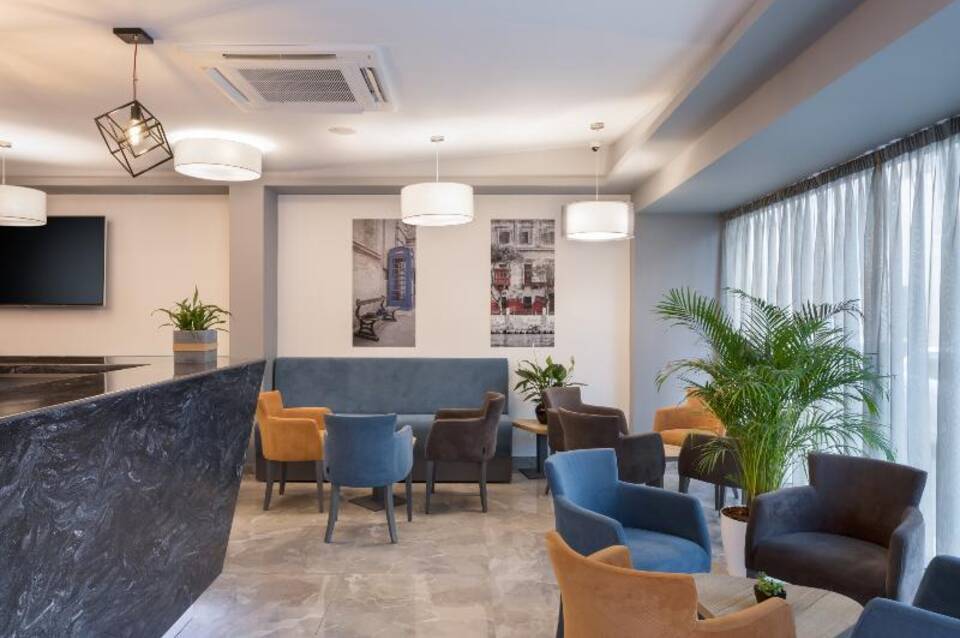 ST Azur Hotel 1
