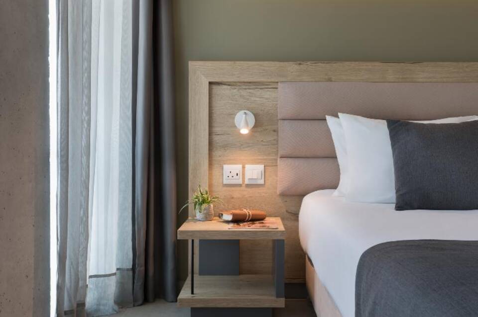 ST Azur Hotel 5