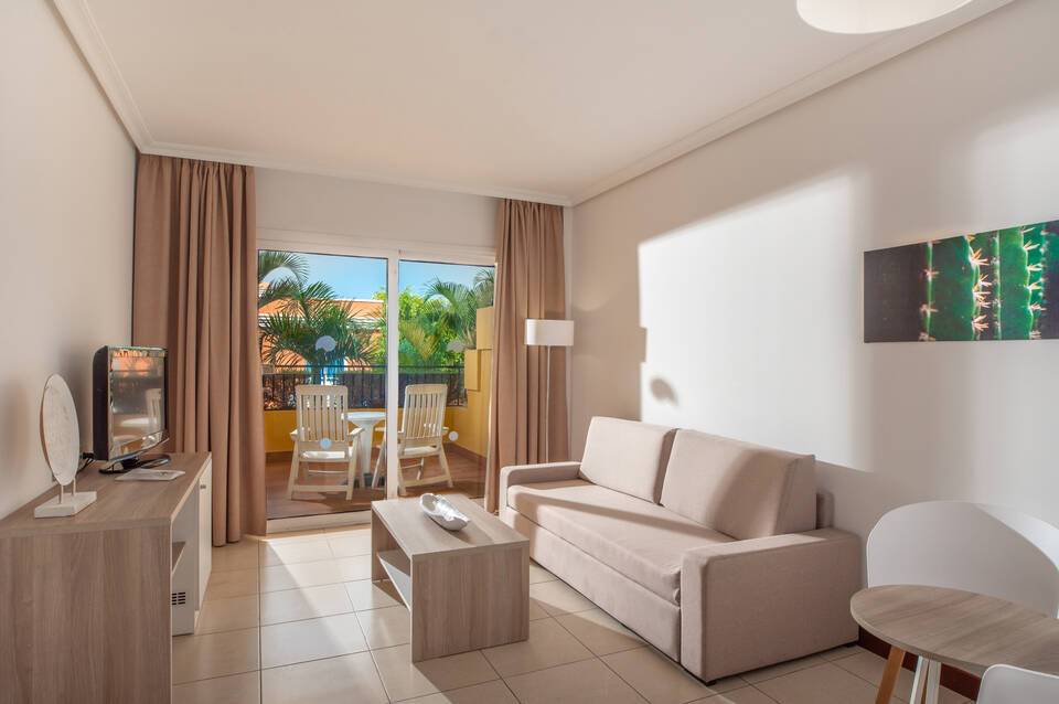 Landmar Costa Los Gigantes Family Resort 3