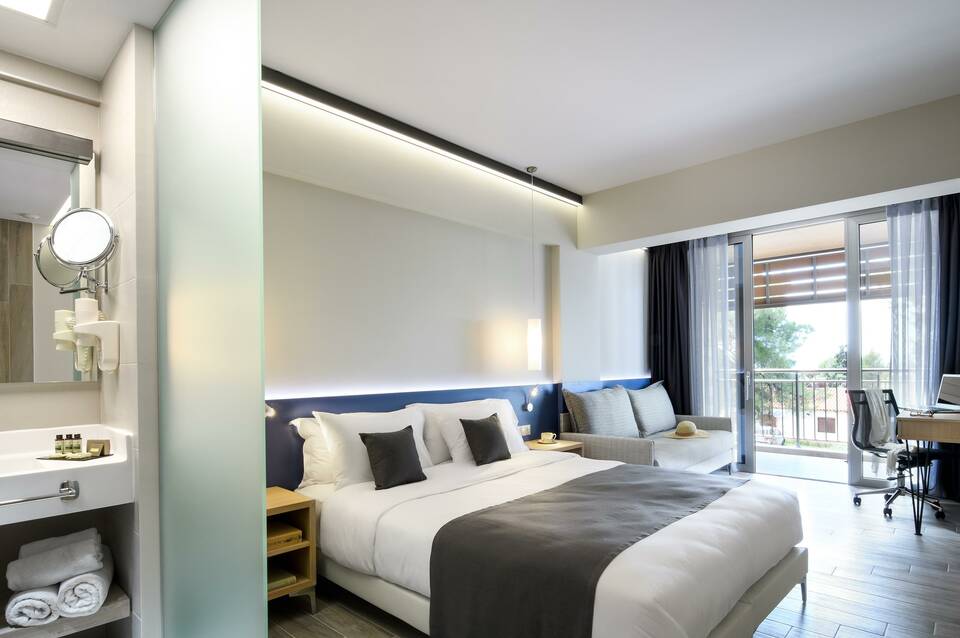 Blue Dolphin Hotel 4