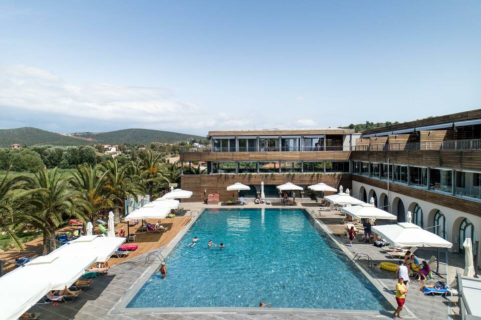 Blue Dolphin Hotel 2