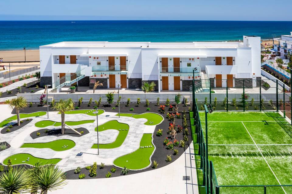 Hotel Lava Beach 1