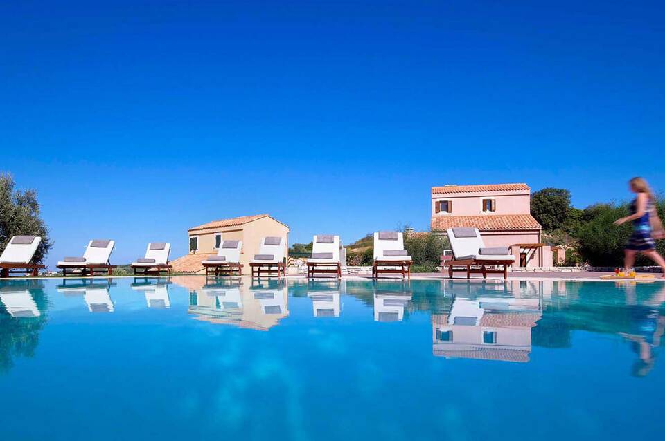 Eliathos Hillside Retreat 5
