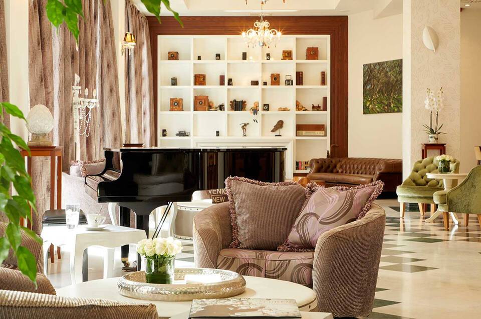 Dioni Boutique Hotel 5