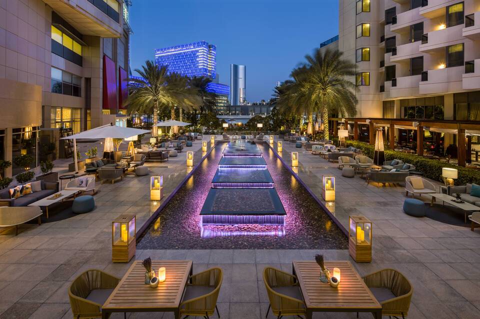 Beach Rotana 5