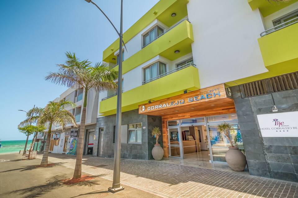 LIVVO Corralejo Beach 2