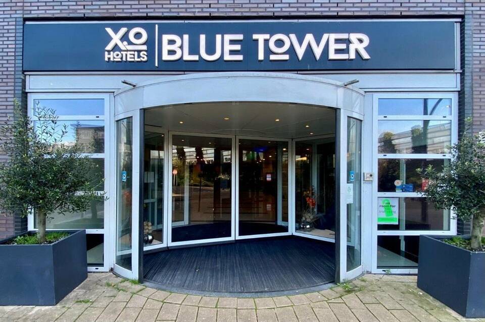 XO Hotels Blue Tower 1