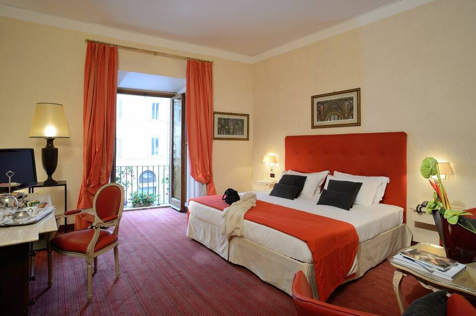 Colonna Palace 4