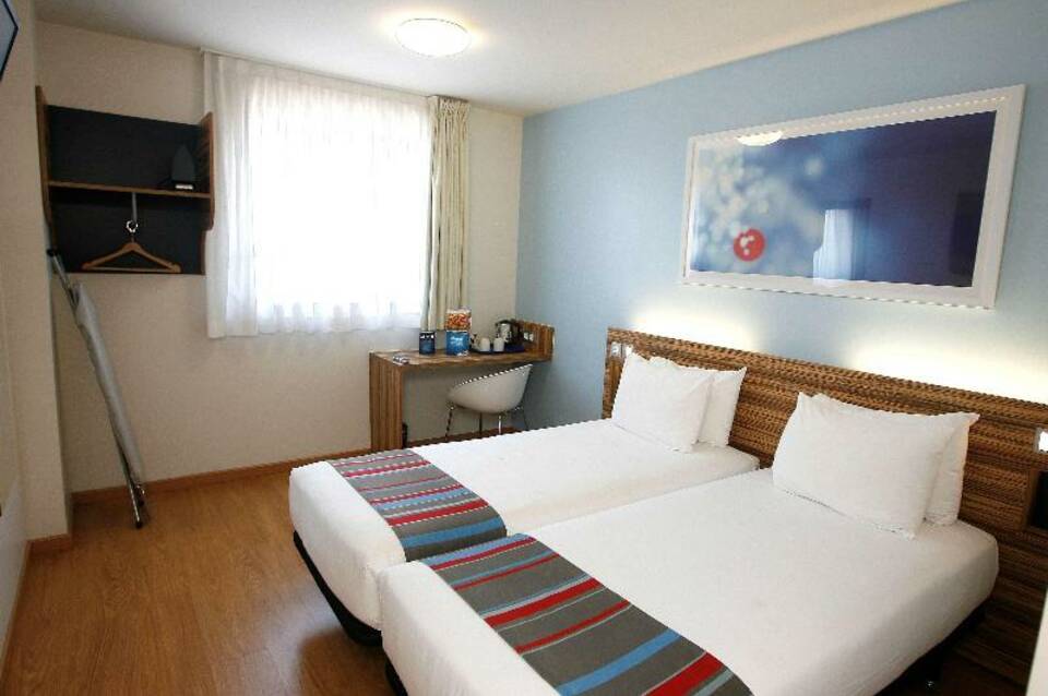 Travelodge Barcelona Poblenou 3