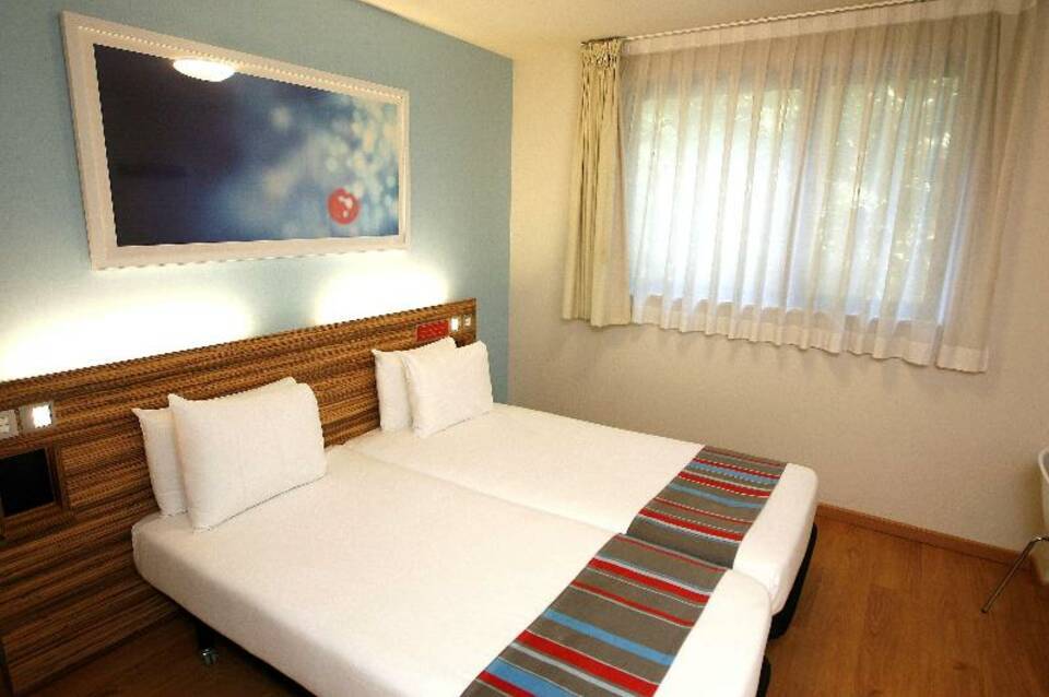 Travelodge Barcelona Poblenou 4