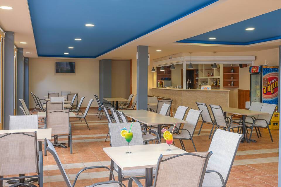 Anthoula Village Hotel 4