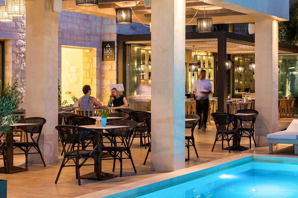 Airis Boutique Hotel & Suites 5
