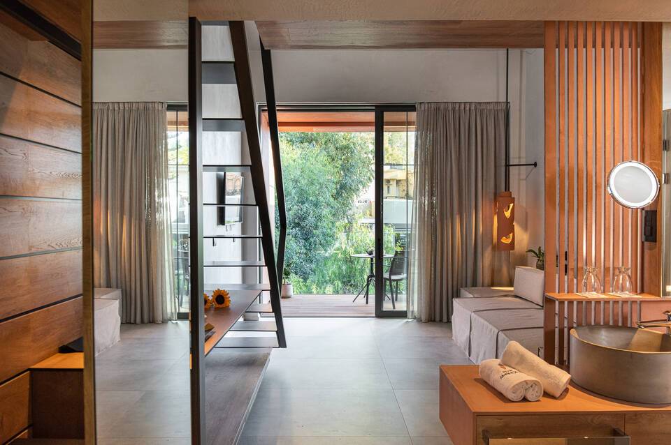 Pilot Amphora Boutique Hotel 2