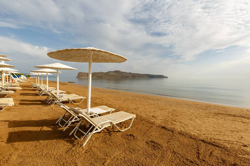 Giannoulis Santa Marina Plaza 2