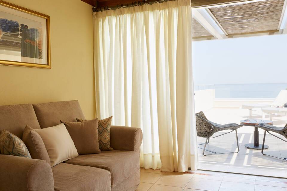 Giannoulis Santa Marina Plaza 5
