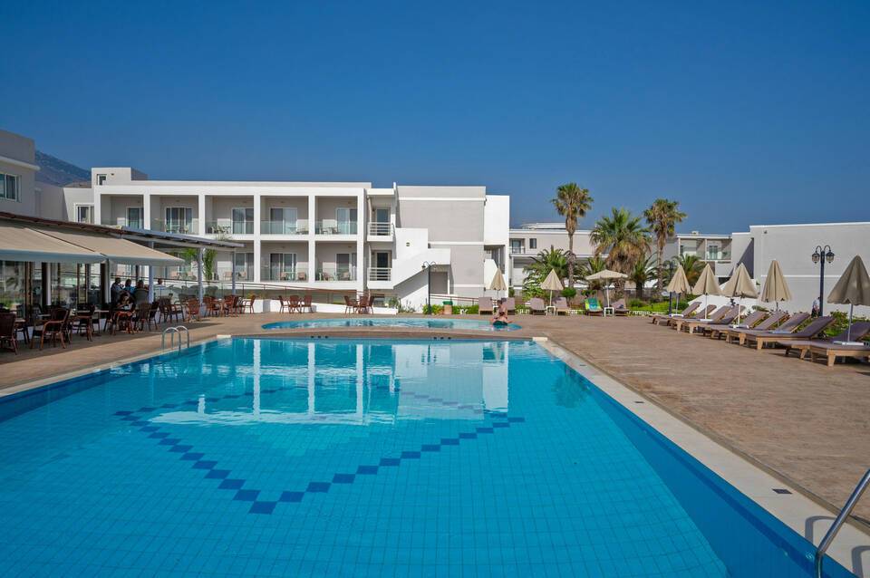 Delfina Tropic Beach 4
