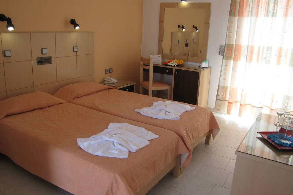 Ermioni Beach Hotel 2