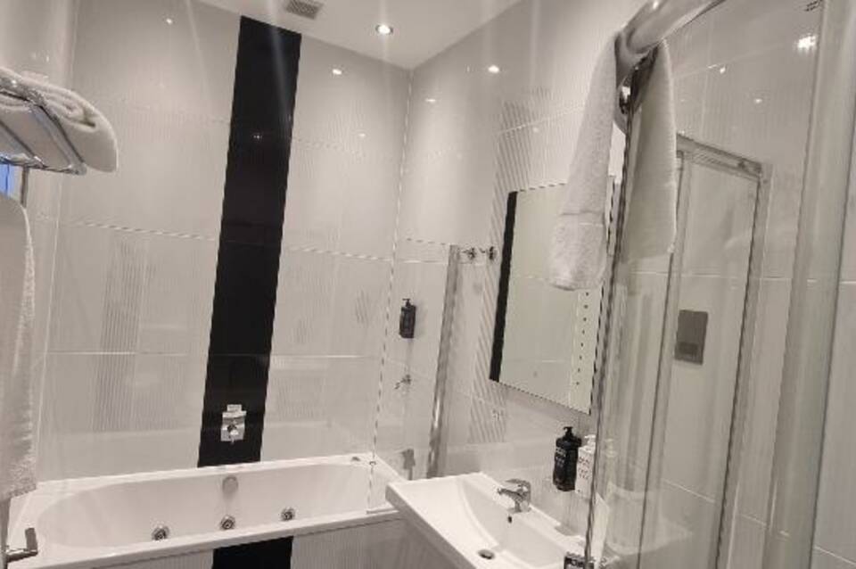 Heeton Concept Hotel - Kensington London 4