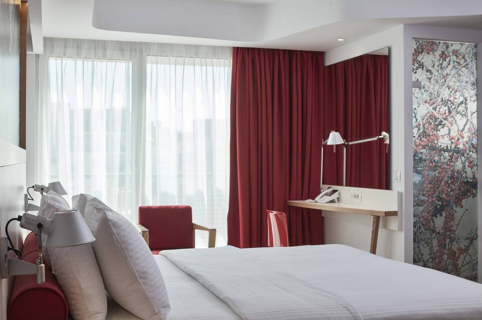 Olive Green Hotel 3