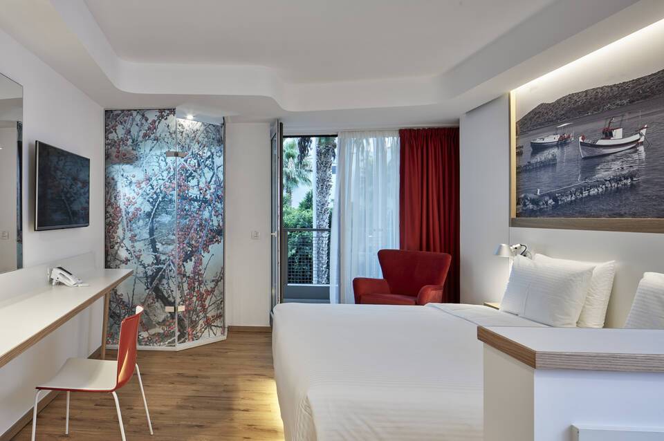 Olive Green Hotel 4
