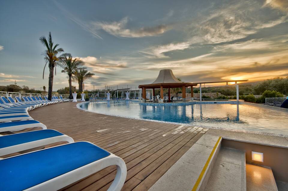 db Seabank Resort & Spa 1