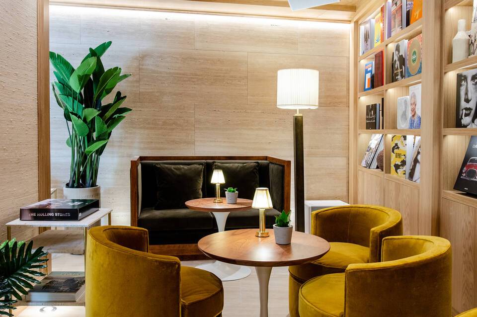 Browns Avenue Hotel 4