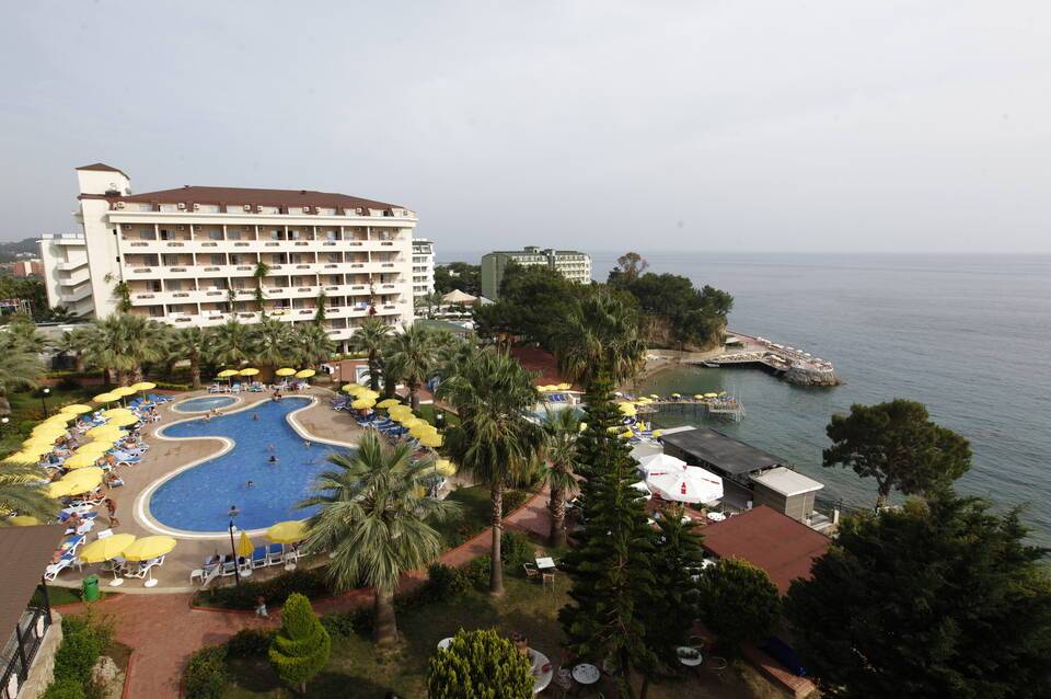 Aska Bayview Resort Hotel 2