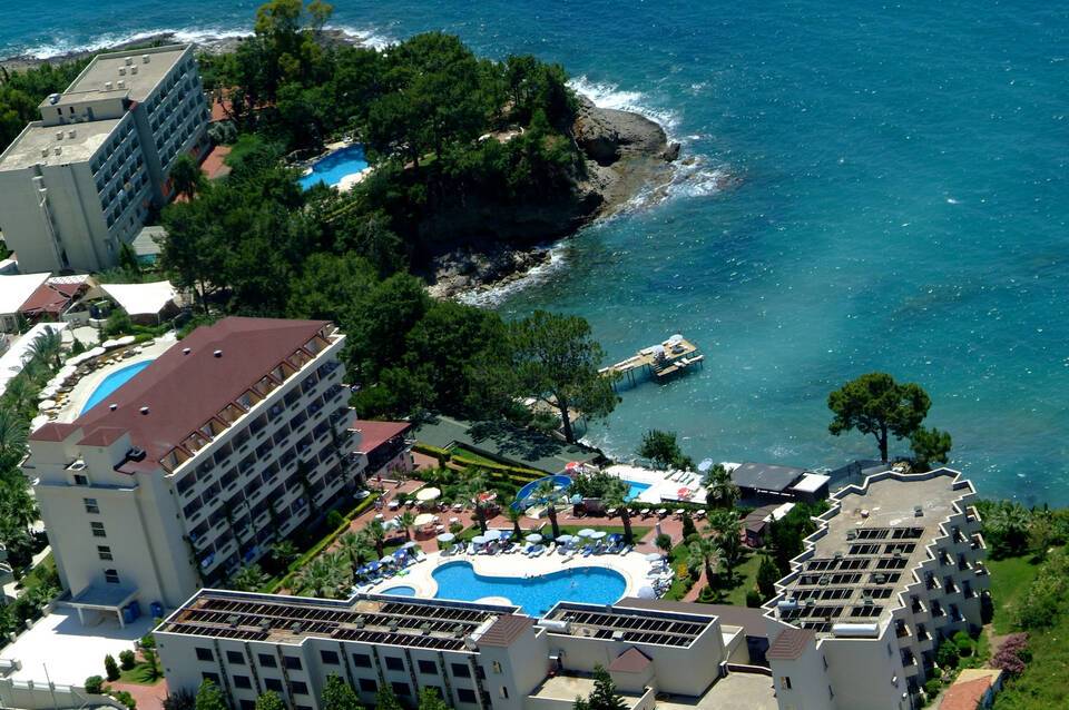 Aska Bayview Resort Hotel 3