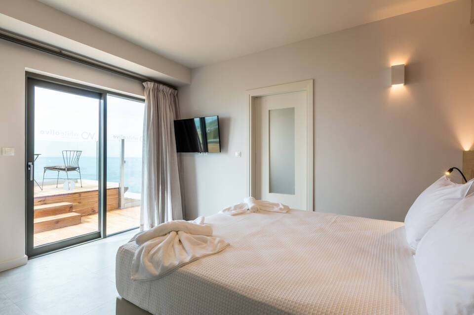 White Olive Elite Rethymno 5