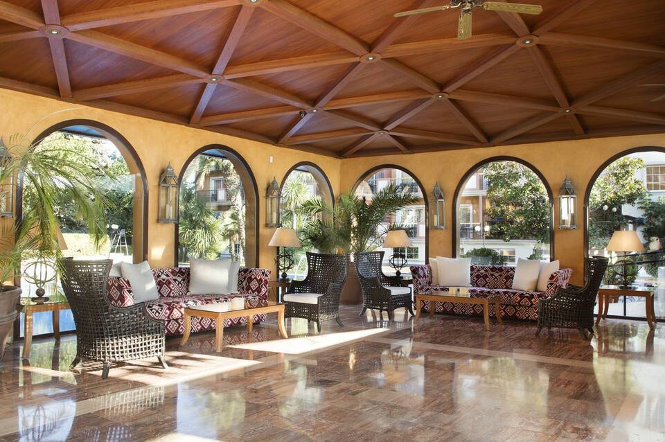 Luna Club Yoga & Spa Hotel 1