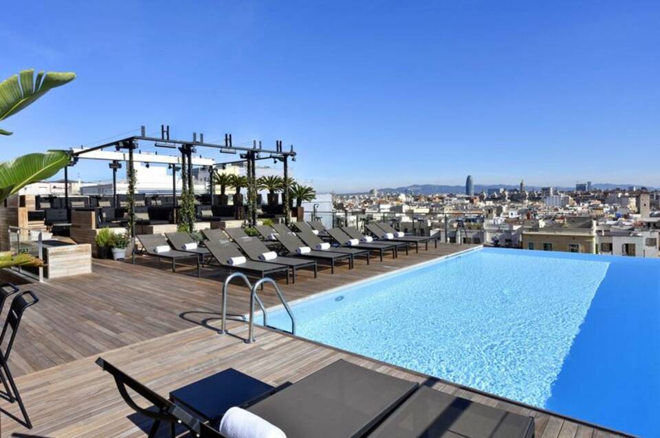 Grand Hotel Central 1