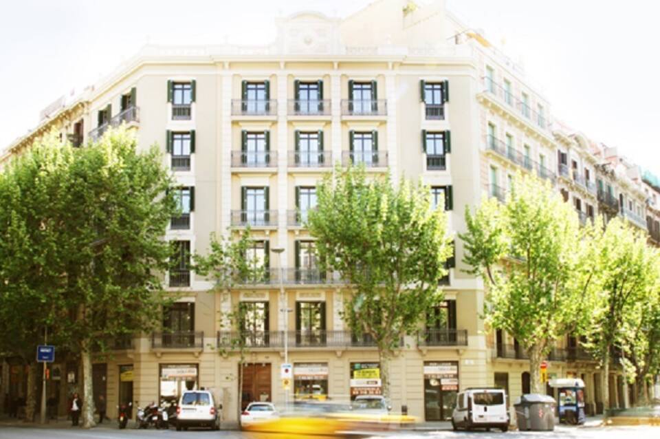 MH Apartments Suites 1
