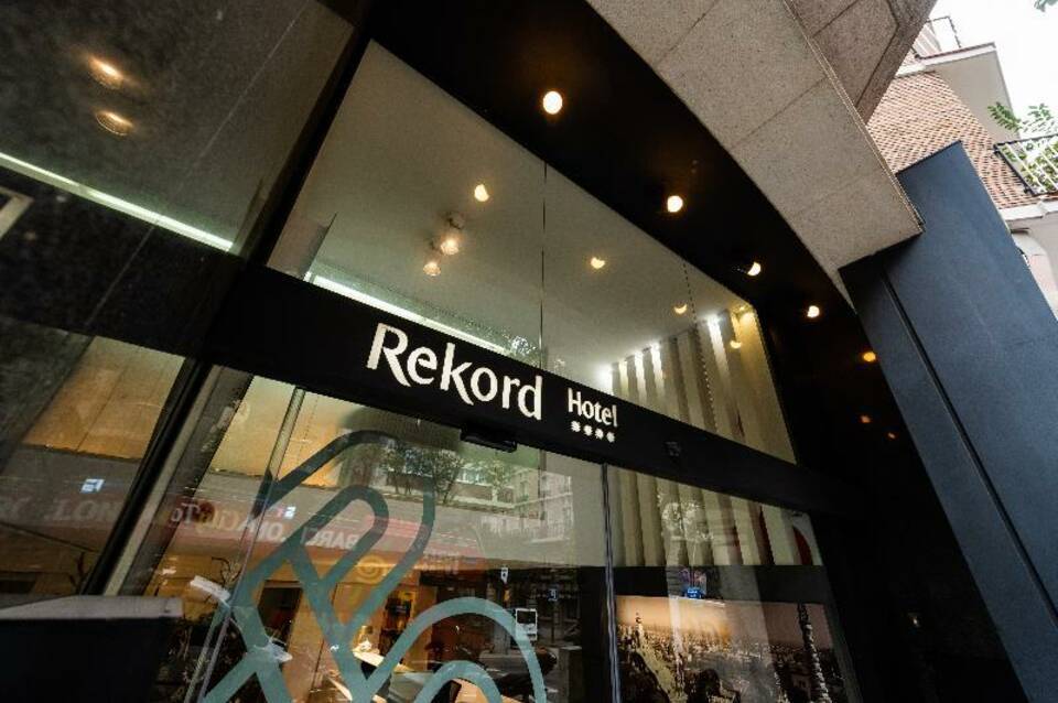 Atenea Rekord Suites 1