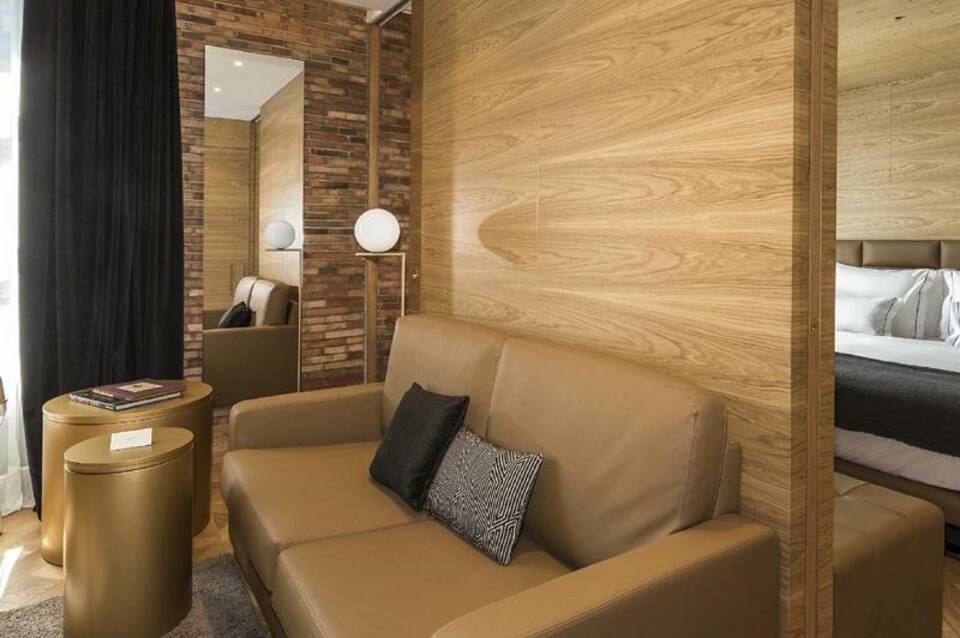 Monument Hotel 4