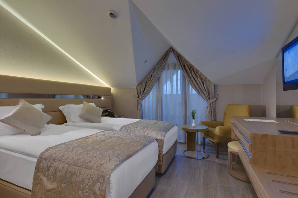 Club Grand Aqua 5