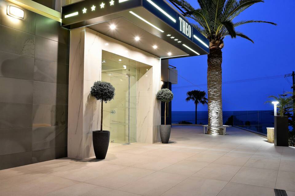 Theo Hotel 4