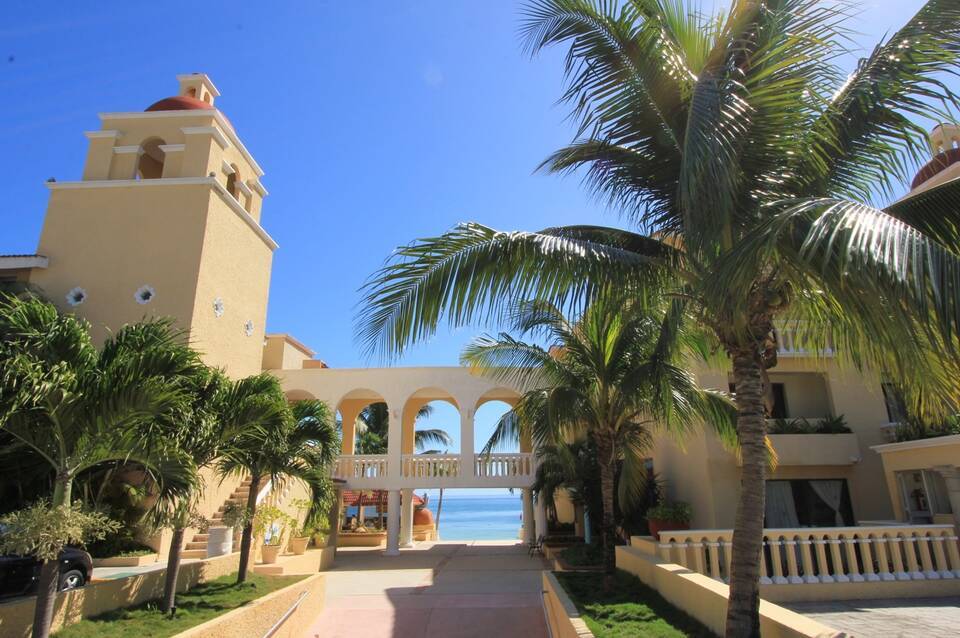 All Ritmo Cancún Resort & Waterpark 4
