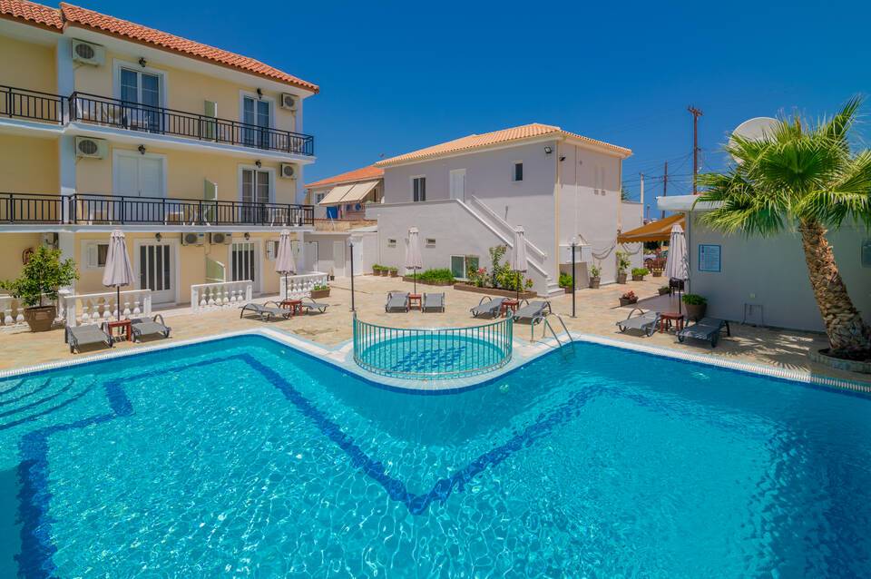 Dimitra Aparthotel 3