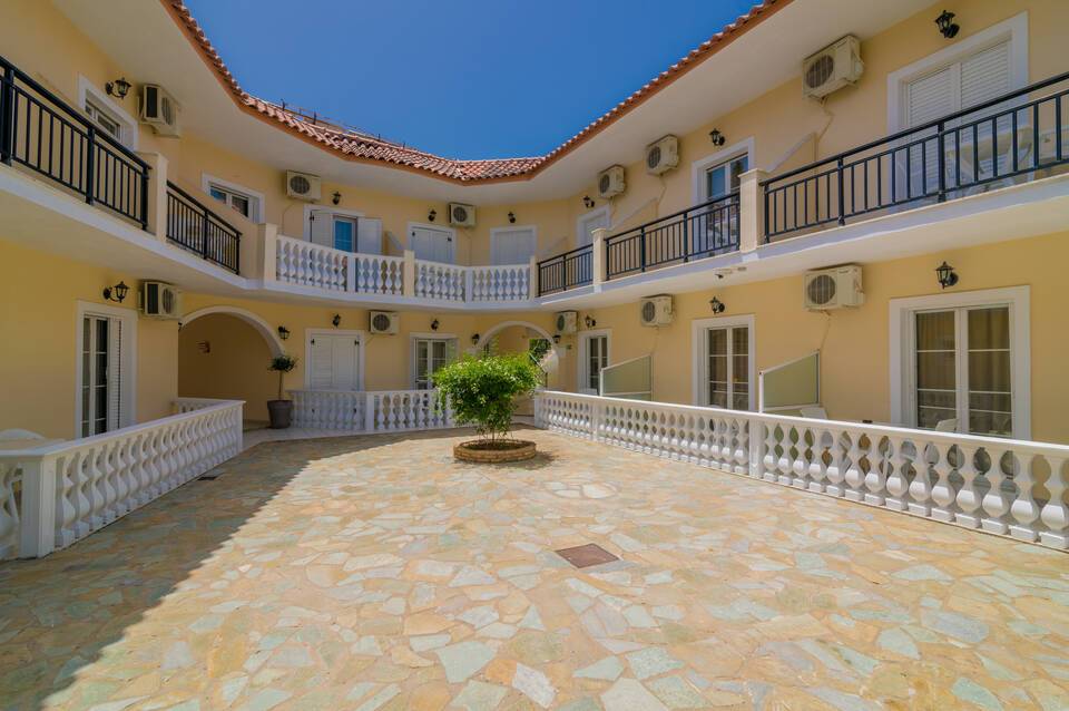 Dimitra Aparthotel 4