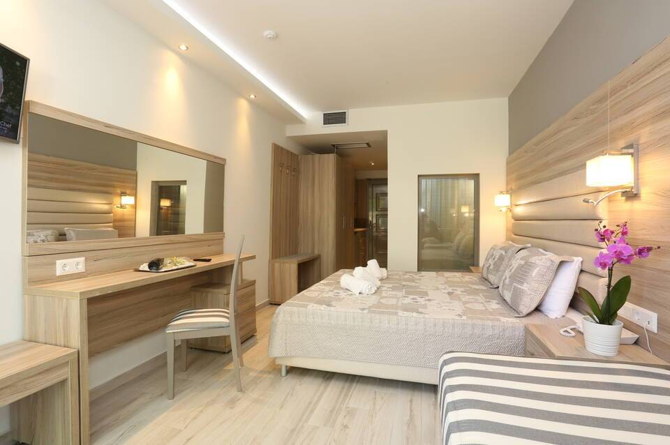Dionysos Hotel & Suites 3