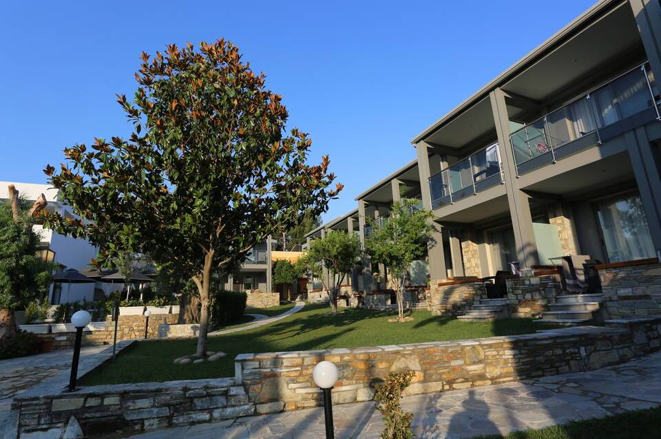 Dionysos Hotel & Suites 4