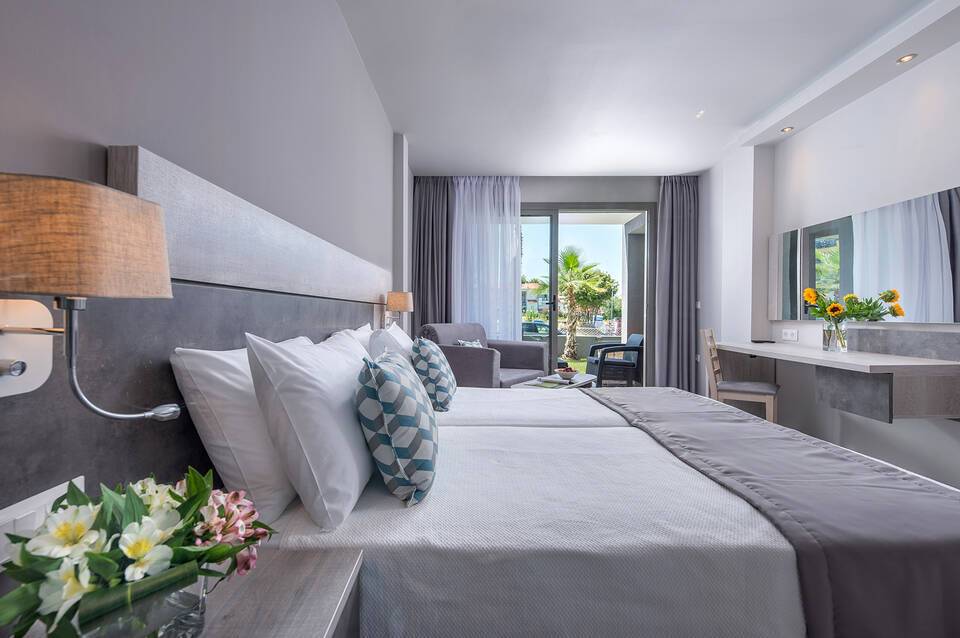 Dionysos Hotel & Suites 1