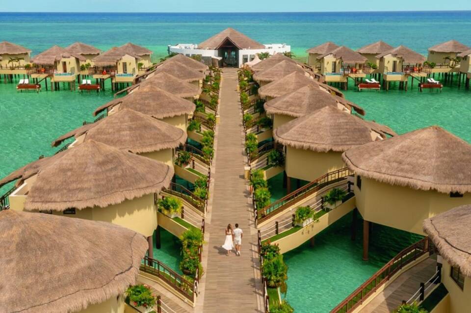 Palafitos Overwater Bungalows 2